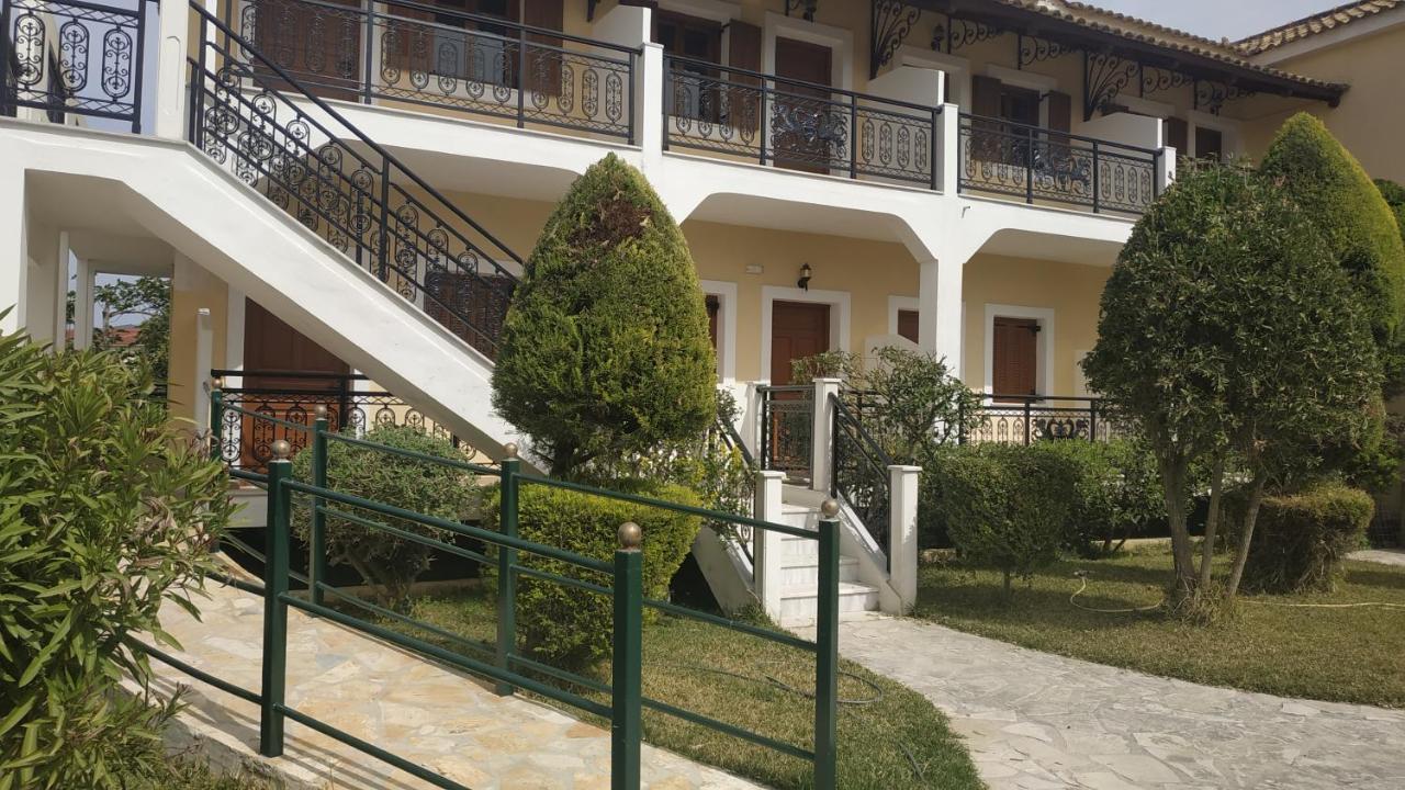 Tasaros Studios Laganas Bagian luar foto
